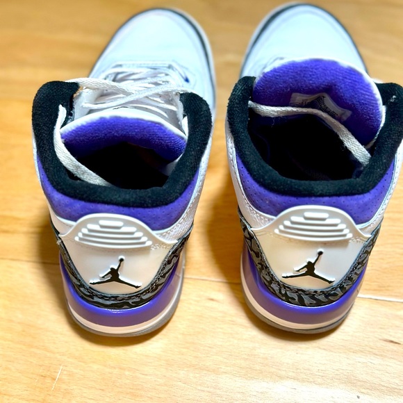 Kid’s Air Jordan 3 Retro 🔥🔥 - Picture 3 of 7